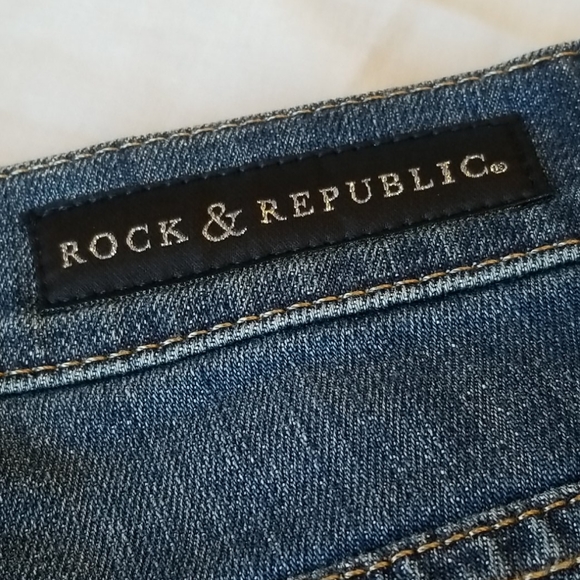 🅢︎🅐︎🅛🅔︎ 𝓡𝐨𝐜𝐤 & 𝓡𝐞𝐩𝐮𝐛𝐥𝐢𝐜 𝐉𝐞𝐚𝐧 - Picture 8 of 11